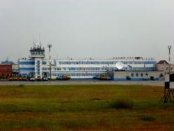 Аэропорт Нового Уренгоя на два часа эвакуировали из-за сообщения о подозрительном предмете
