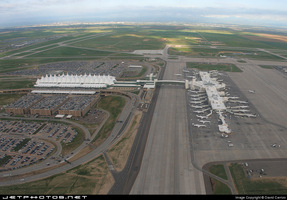 Denver International (Международный аэропорт Денвер)