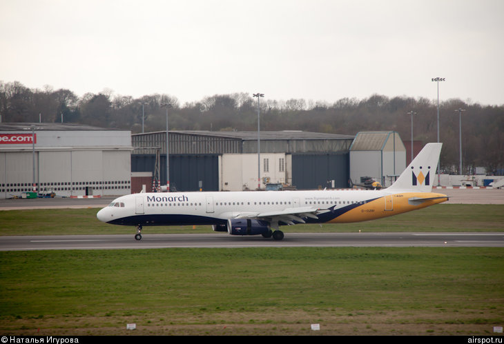 Airbus A321-200, Авиалайнеры, Monarch Airlines, G-OZBI, (cn 2234)