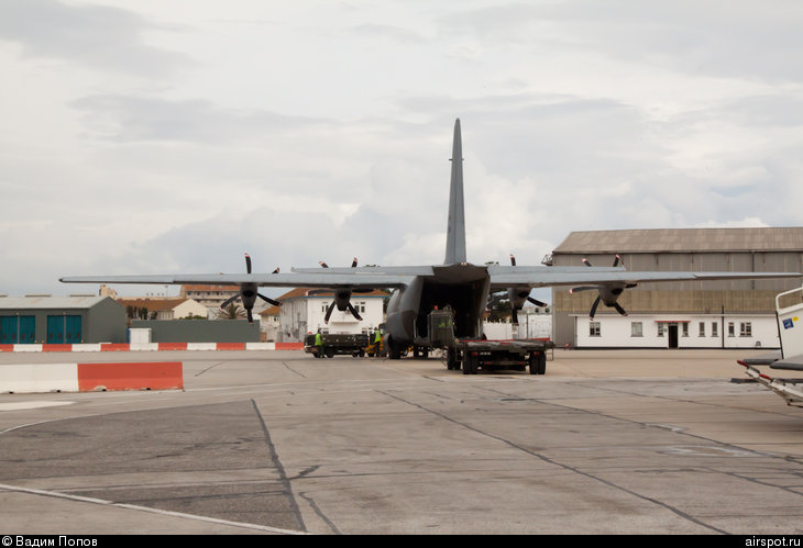 Lockheed C-130J Super Hercules, Грузовая авиация, 84 Squadron Royal Air Force @ RAF Akrotiri, 884, (cn 7638)